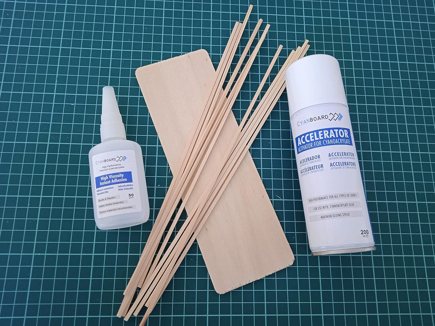 Cyanboard, 3 unidades Kit adhesivo de cianoacrilato de alta viscosidad (50grs) + Activador acelerador (200ml). Adhesivo instantáneo para modelismo. (Copy) (Copy)