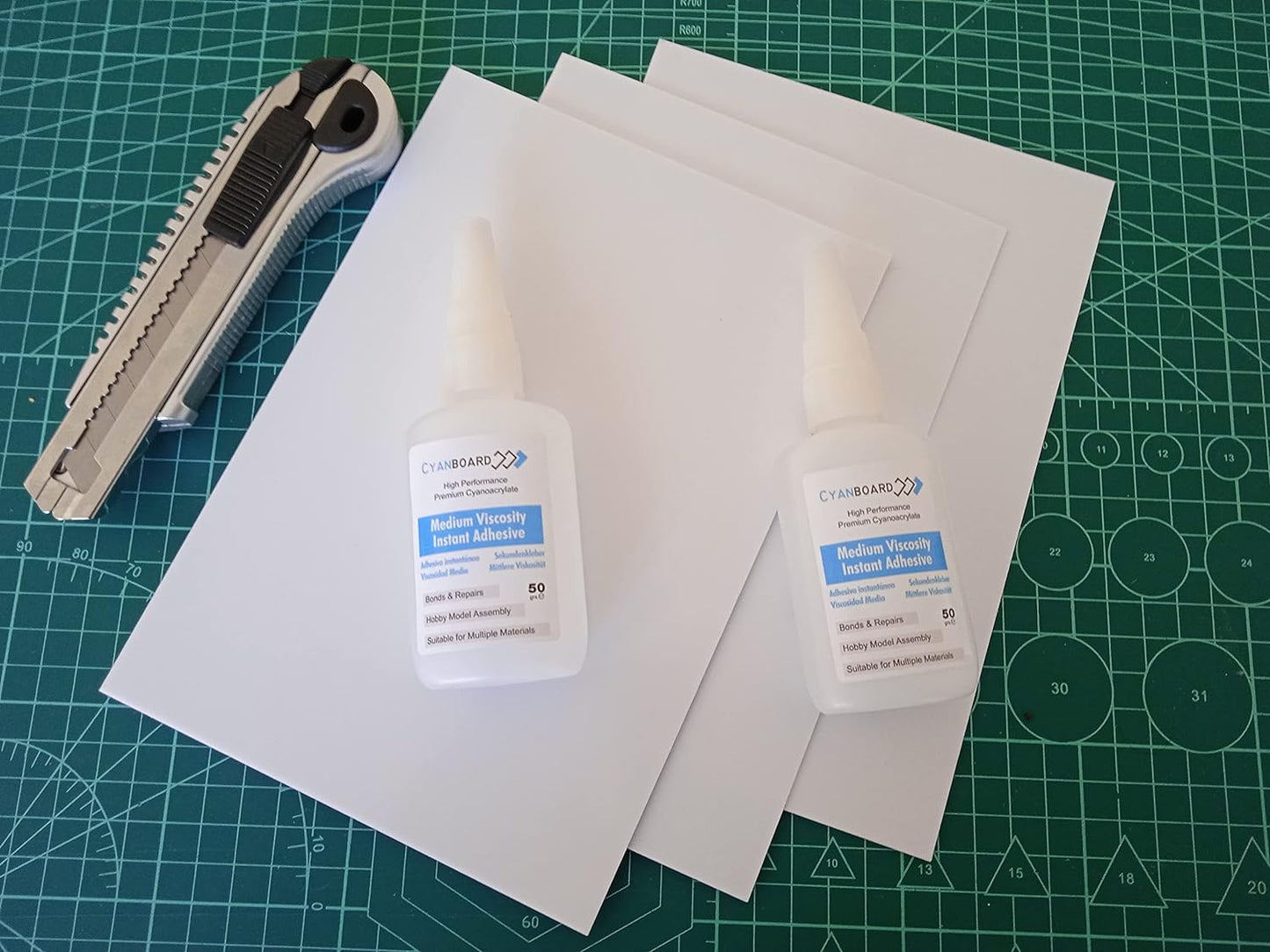 Cyanboard, 12 unidades de 100 grs de adhesivo instantáneo de cianoacrilato de viscosidad media. Pegamento de múltiples materiales, modelismo y maquetas, reparaciones. (Copia)